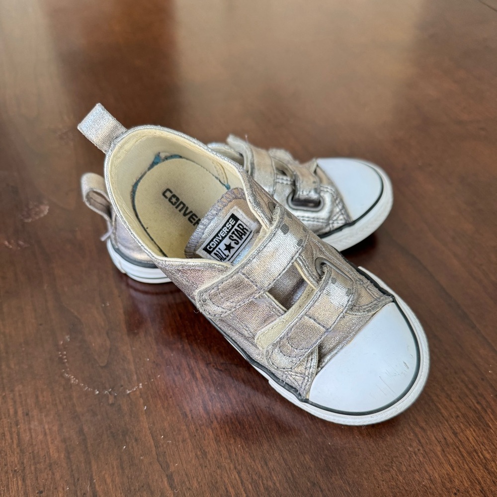Converse Metallic Silver Girls 10c